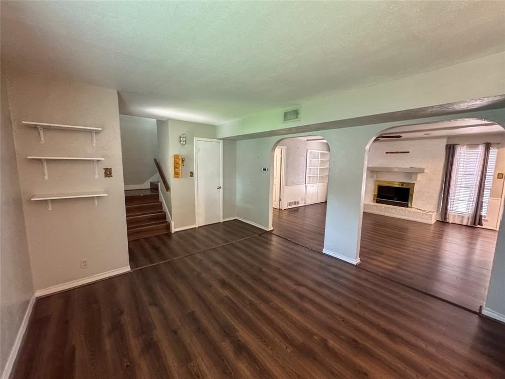 1213 Idlewood Dr - Photo 3 of 18