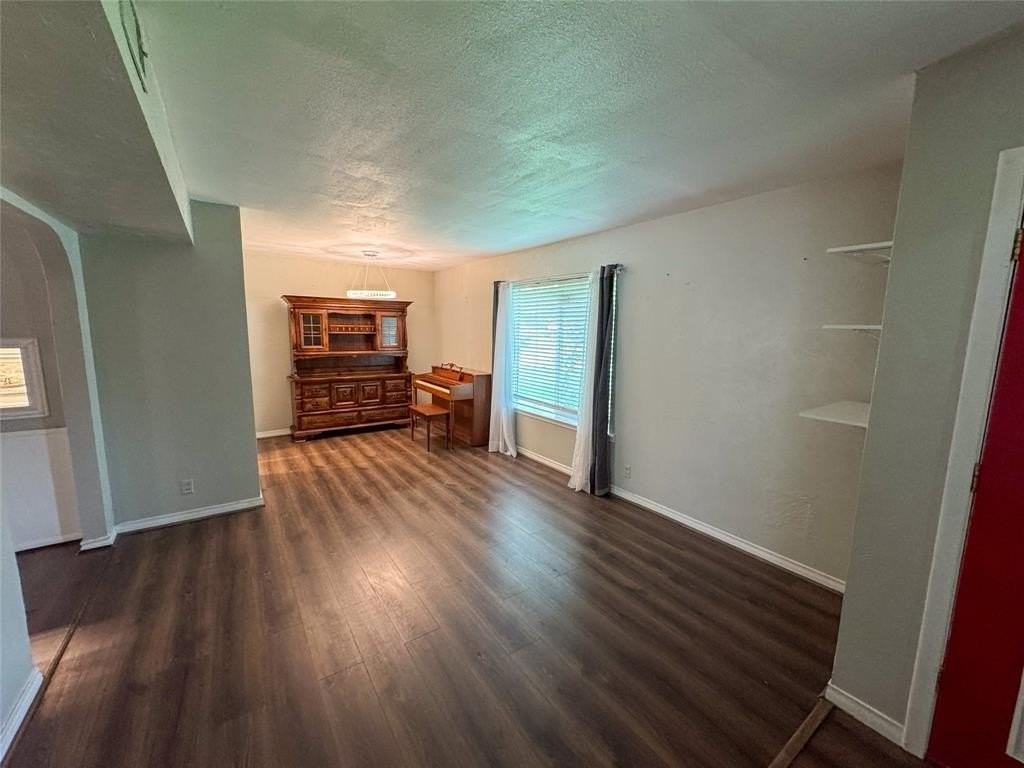 1213 Idlewood Dr - Photo 5 of 18