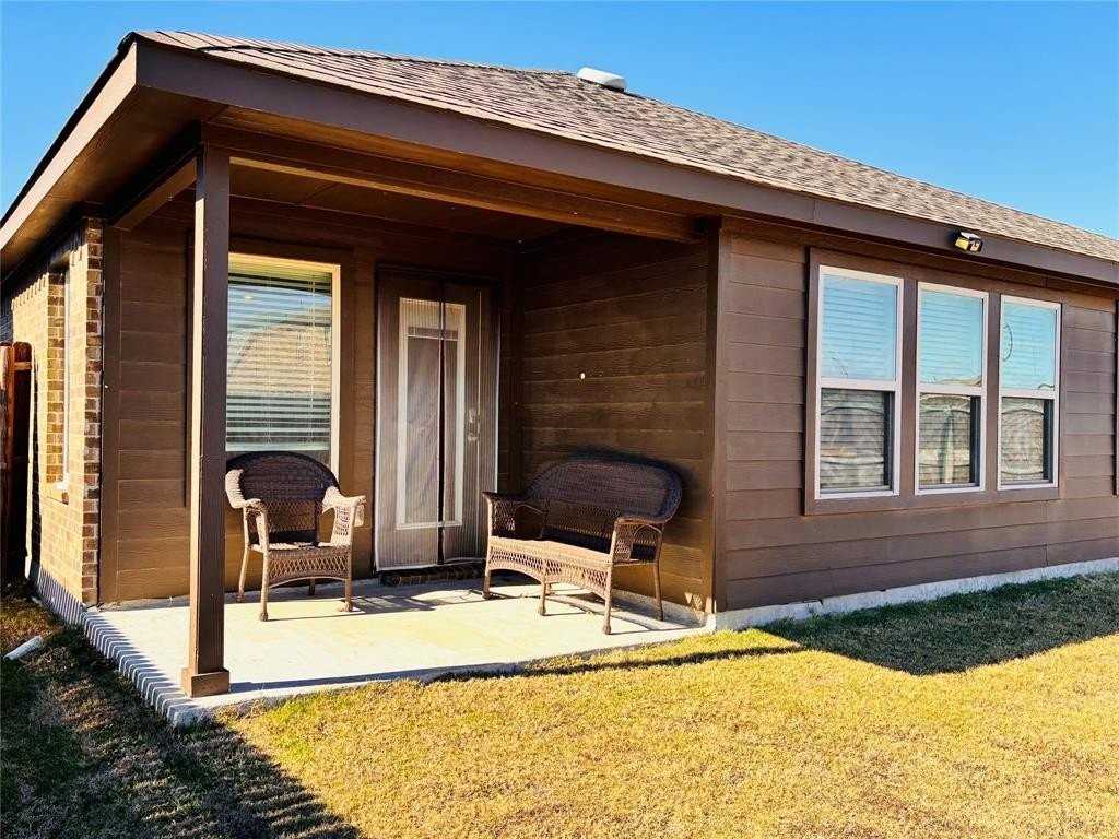 4104 Spur Trail Dr - Photo 2 of 11