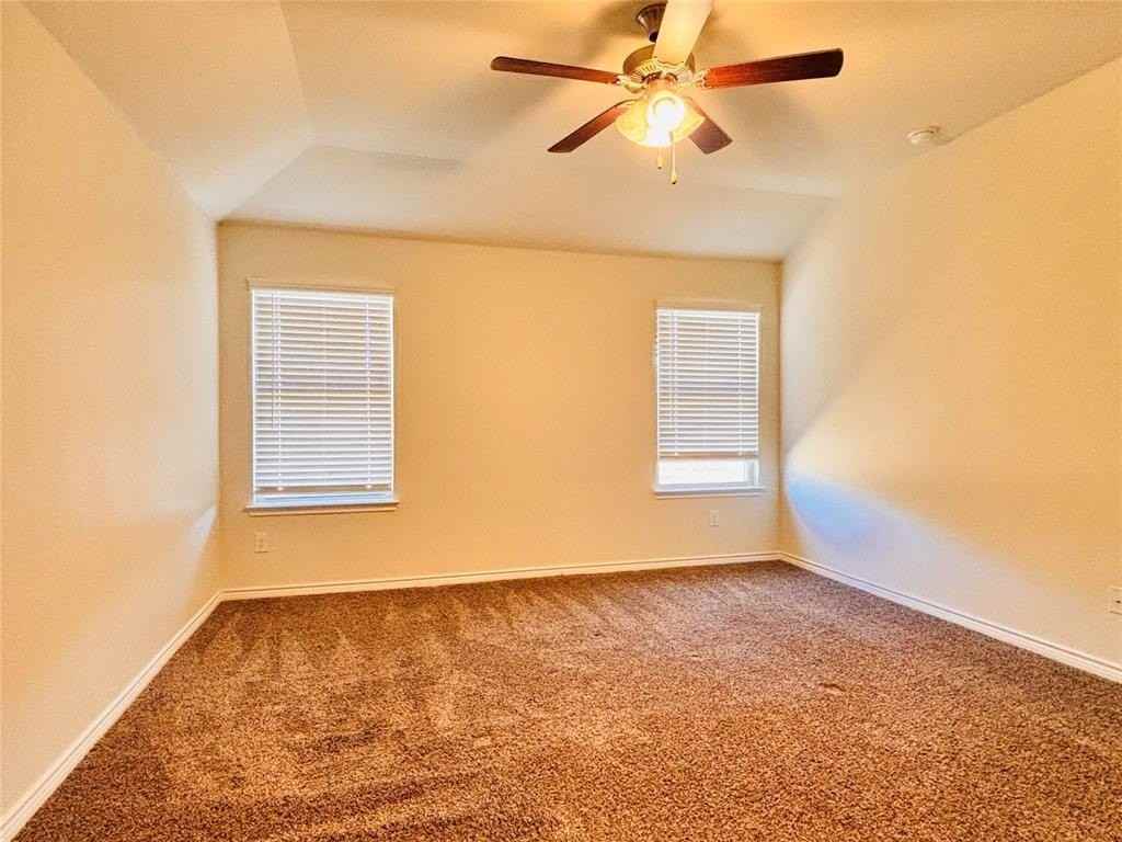 4104 Spur Trail Dr - Photo 6 of 11