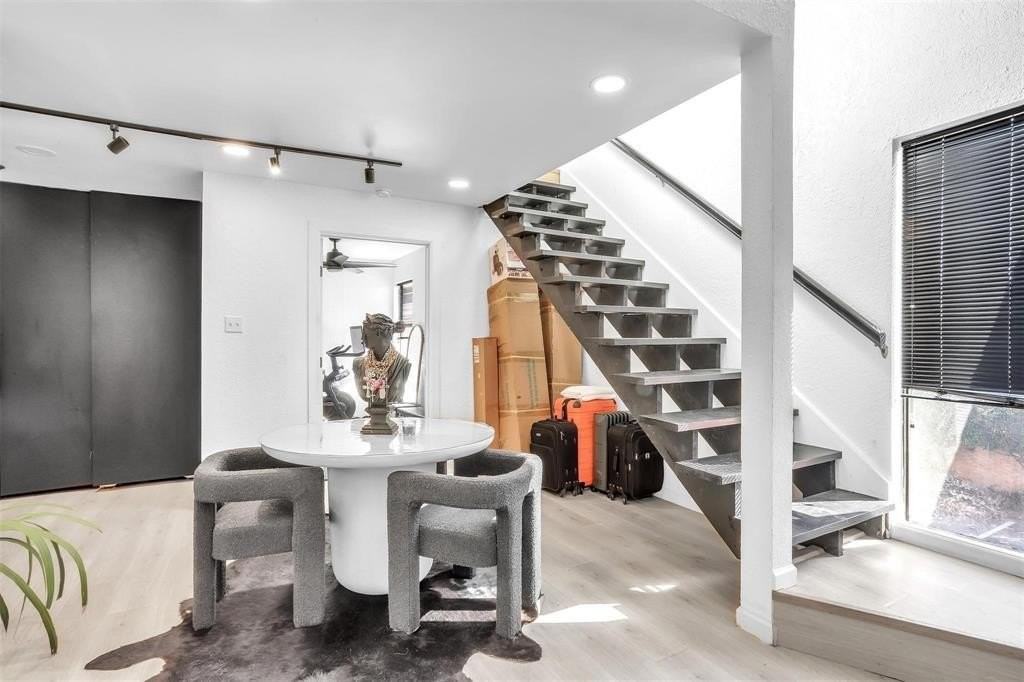 9821 Walnut St #K203 - Photo 4 of 18