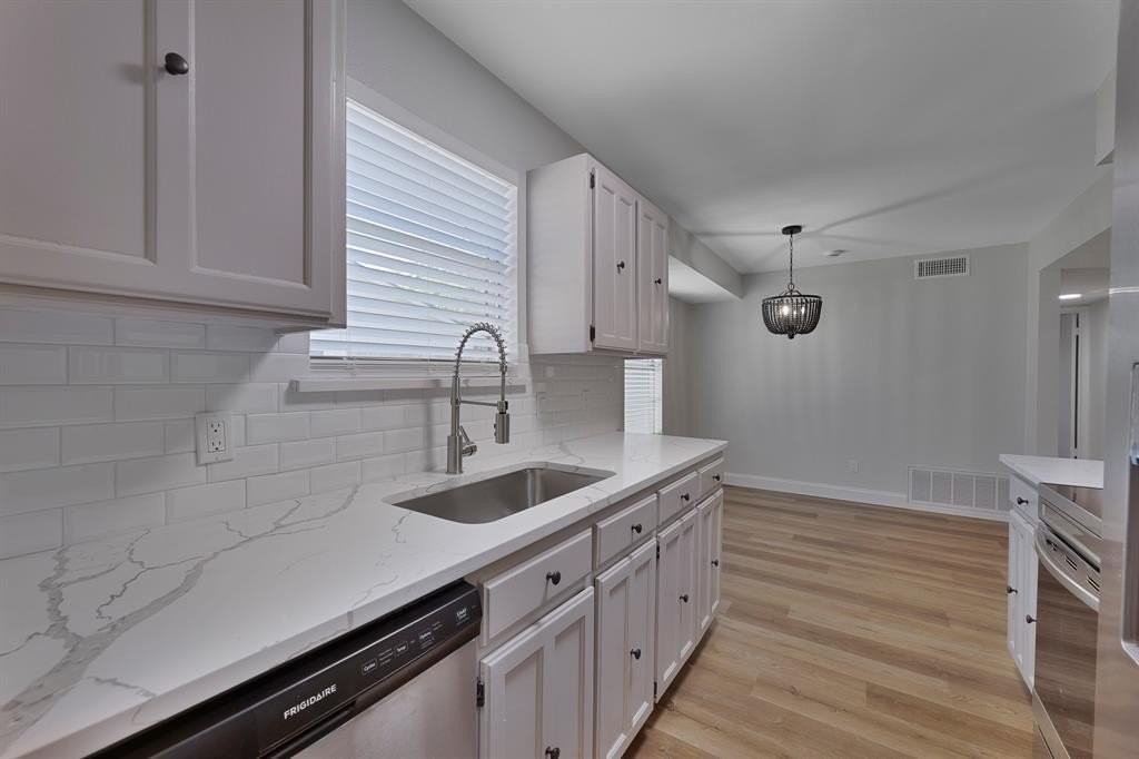 5002 French Wood Dr - Photo 3 of 26