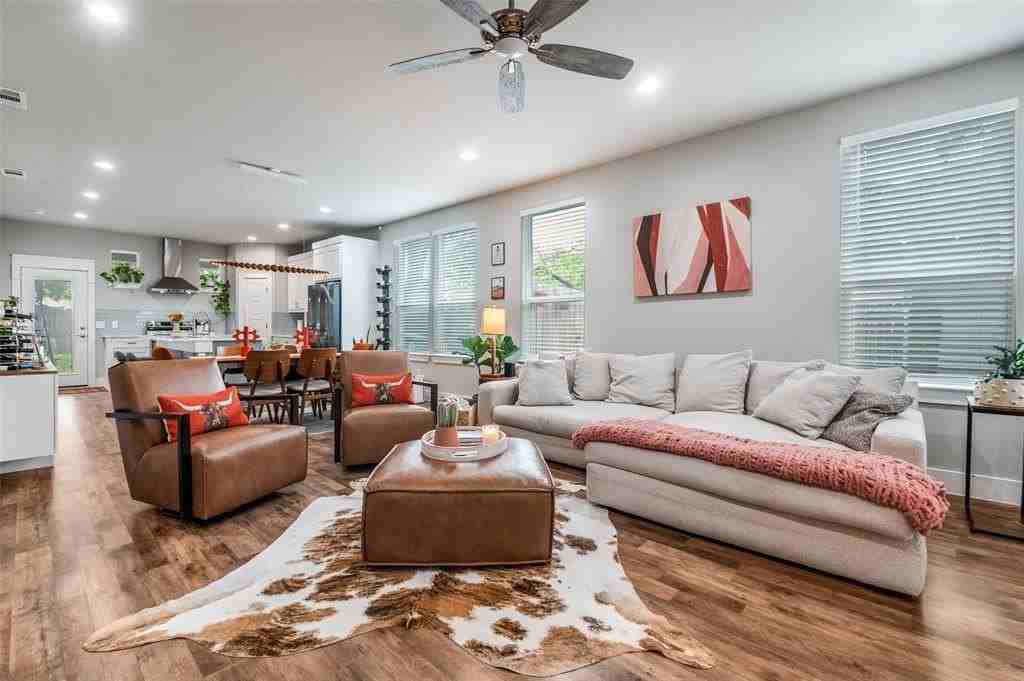 2123 Ramsey Ave - Photo 4 of 25