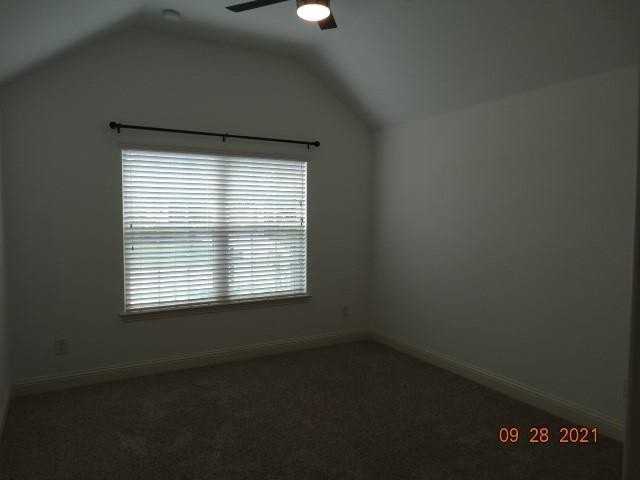 1113 Bryce Canyon Dr - Photo 4 of 19