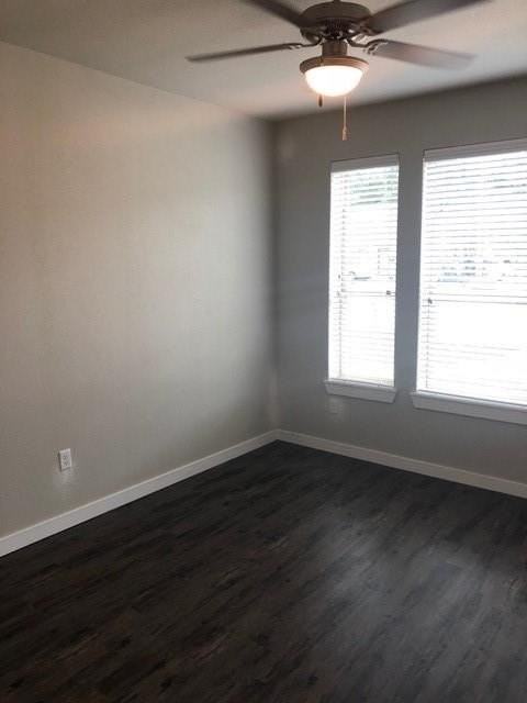 2309 N Elm St - Photo 4 of 8