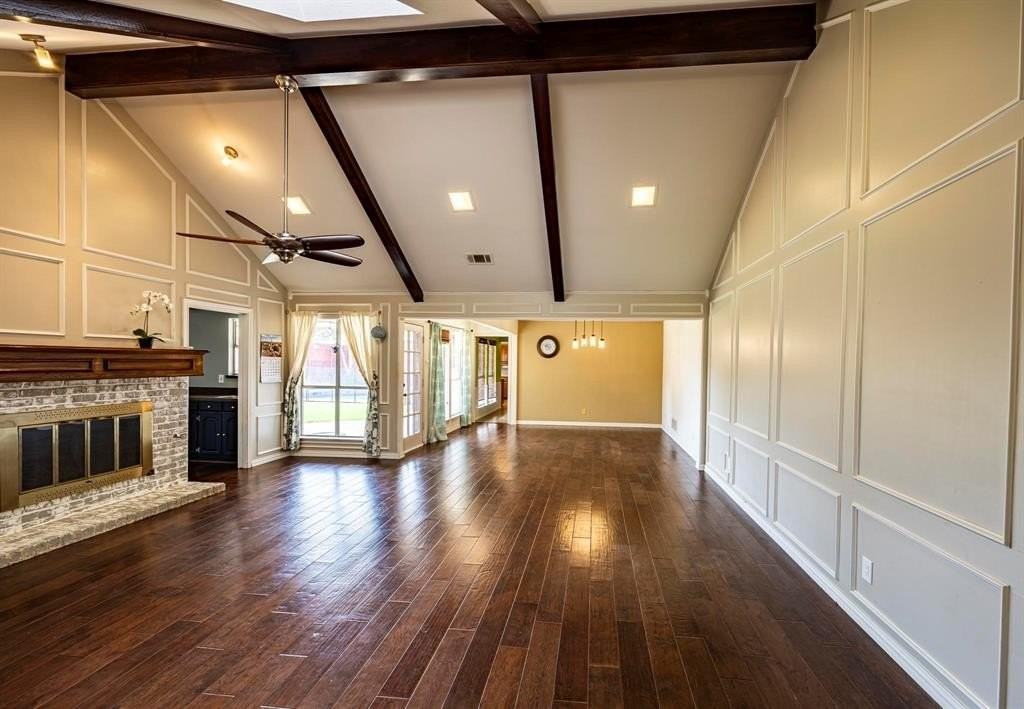 2508 Chamberlain Dr - Photo 2 of 34