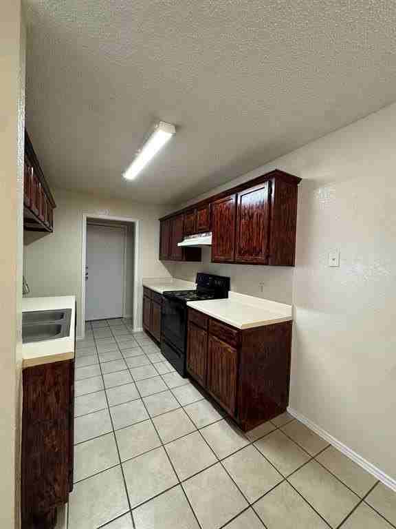 4516 Spinnaker Ct - Photo 6 of 11