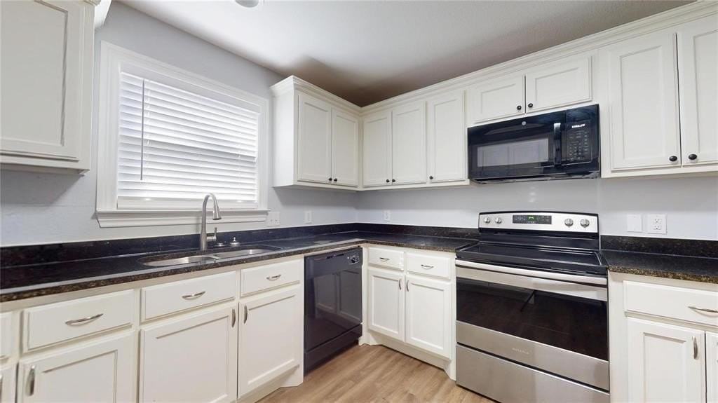 2620 W Washington St - Photo 4 of 25