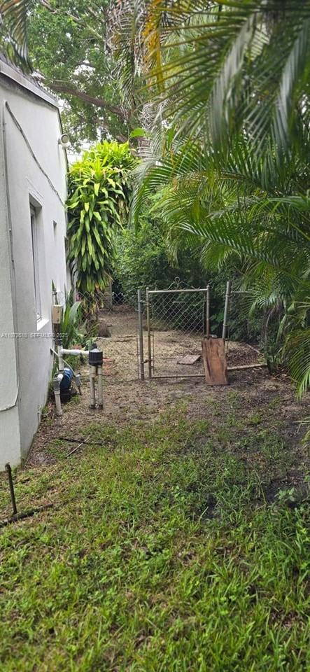 142 Northwest 98th Street - Photo 2 of 62