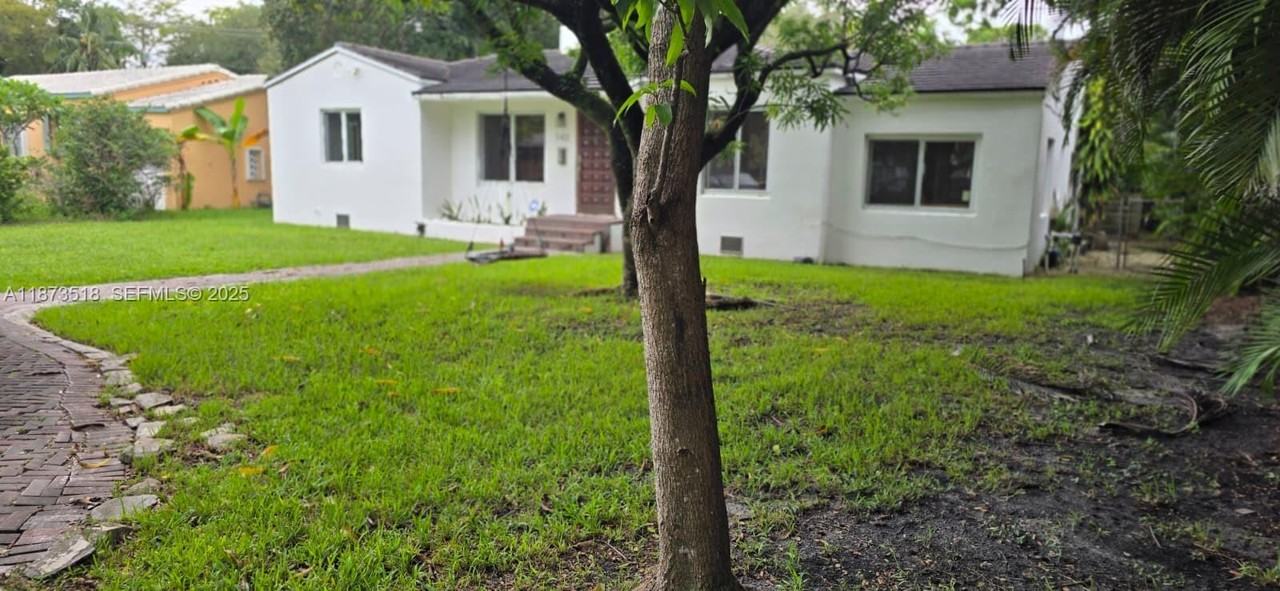 142 Northwest 98th Street - Photo 4 of 62