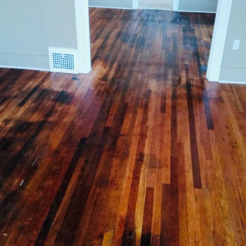 1928 Gladstone St #1 - Photo 3 of 5