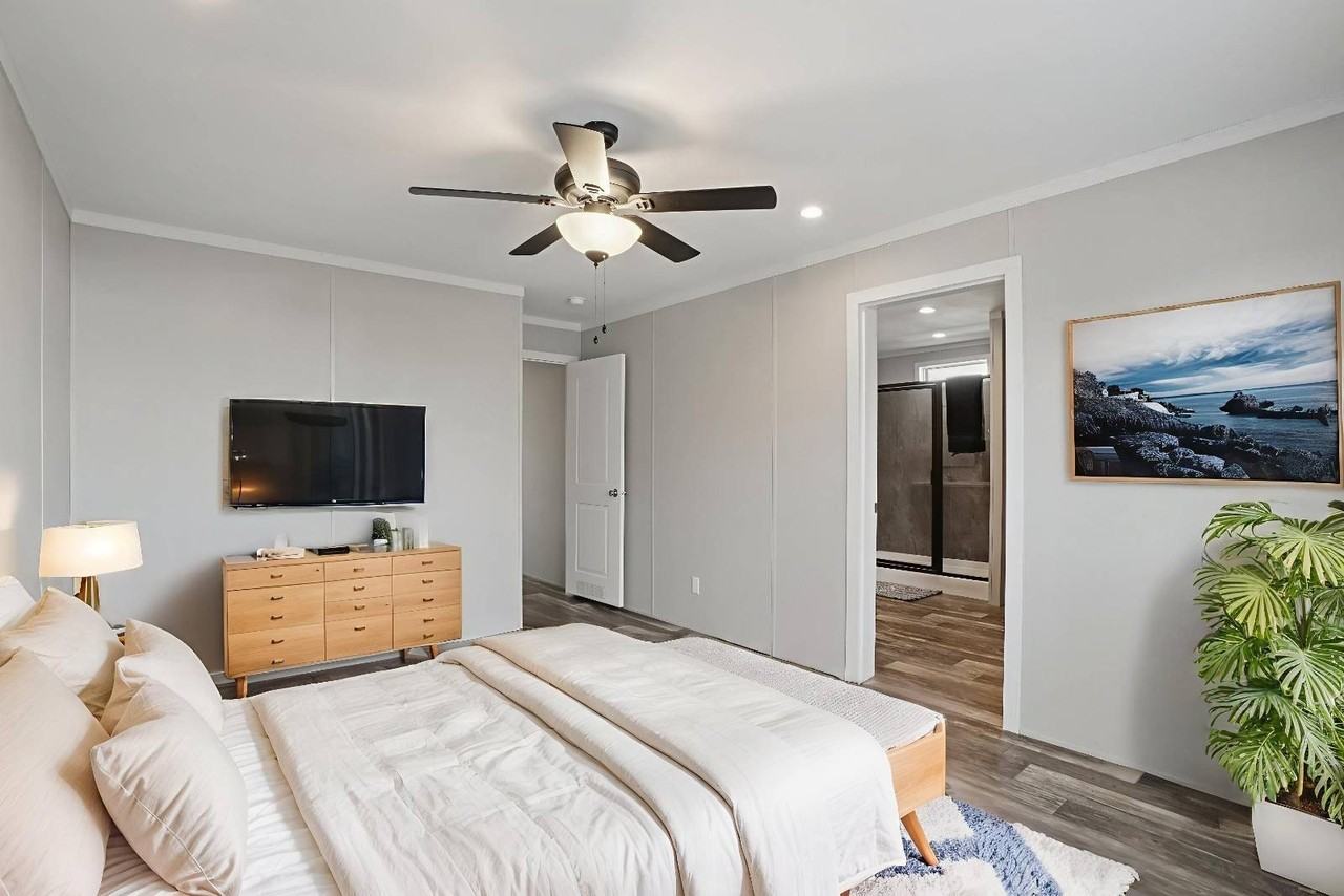 1605 American Dr - Photo 5 of 15