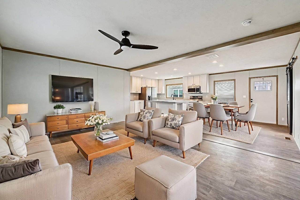 1029 Spring Azure Dr - Photo 4 of 13