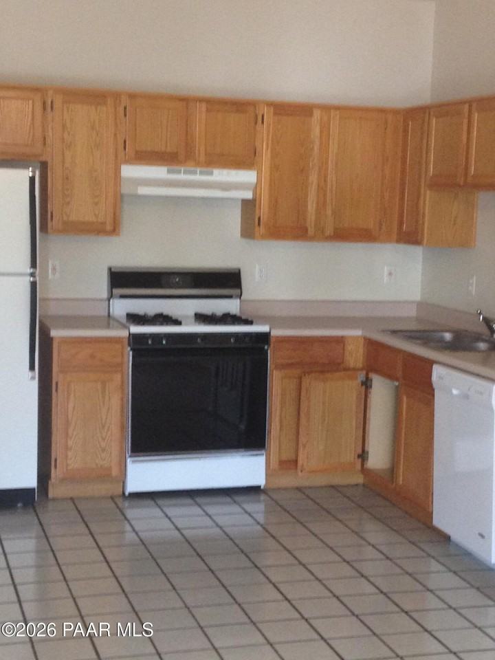 6144 N Rockland Dr #A - Photo 5 of 9