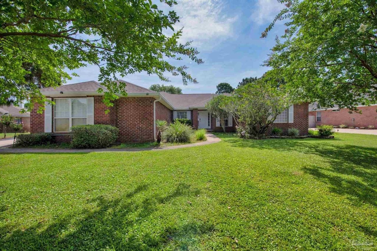 2491 Parkridge Dr - Photo 4 of 50