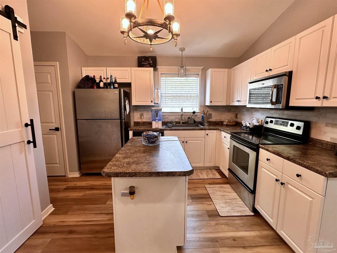 346 Mizzen Ln - Photo 4 of 12