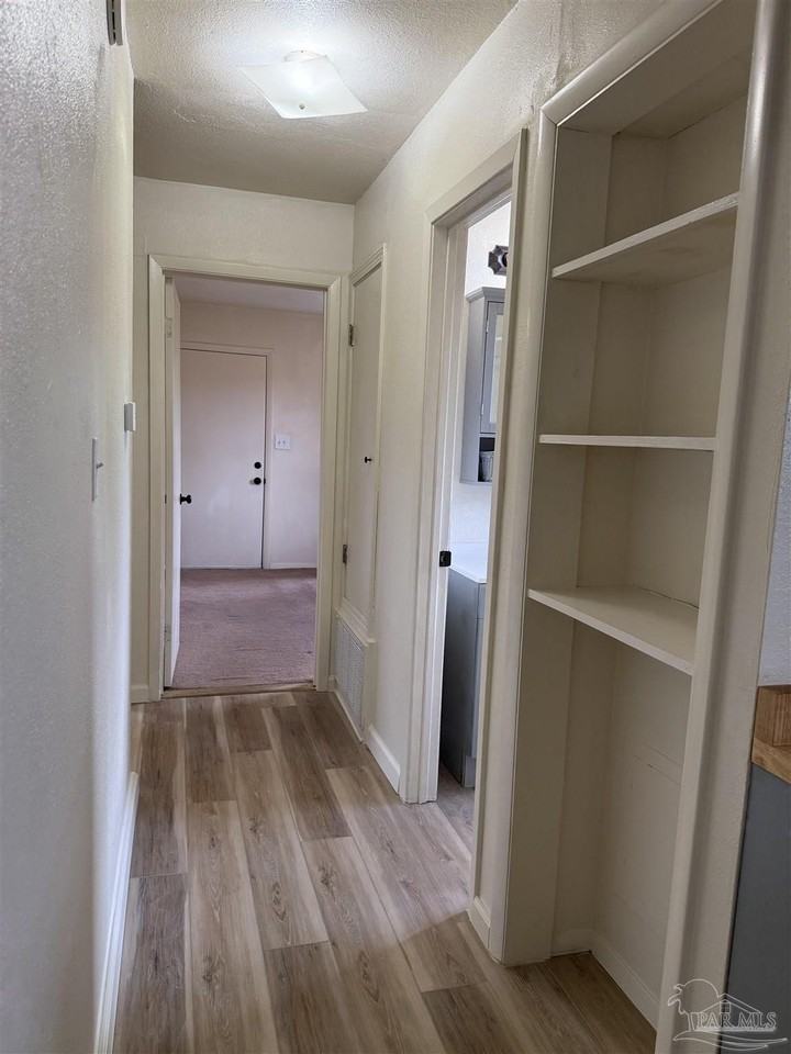 1416 N 6th Ave - Photo 7 of 14