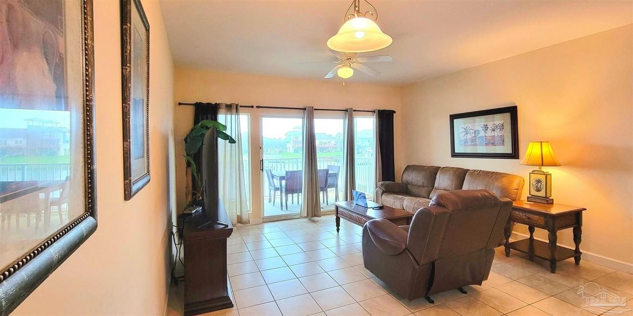 510 Fort Pickens Rd - Photo 3 of 31
