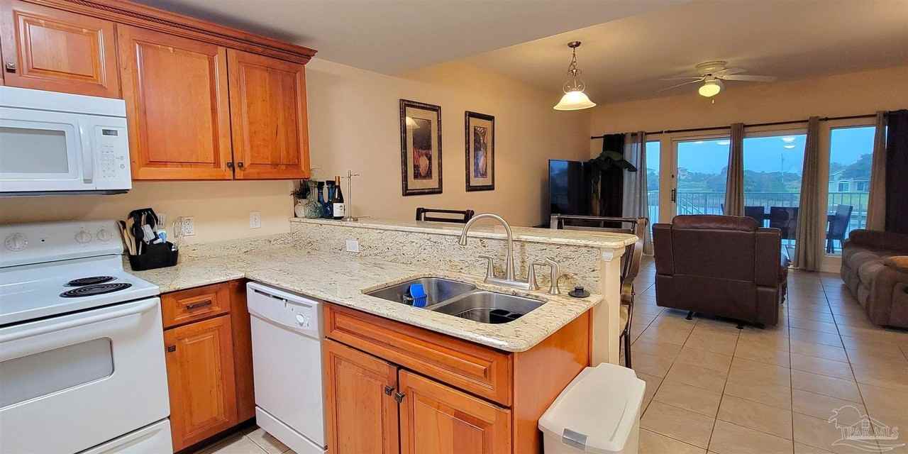510 Fort Pickens Rd - Photo 5 of 31