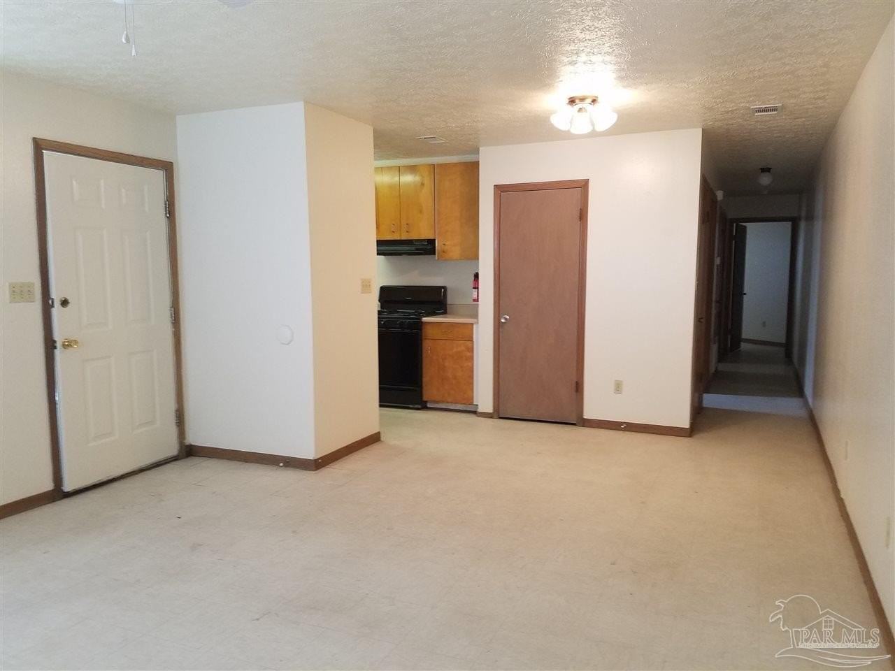 308 E Strong St #A - Photo 2 of 7