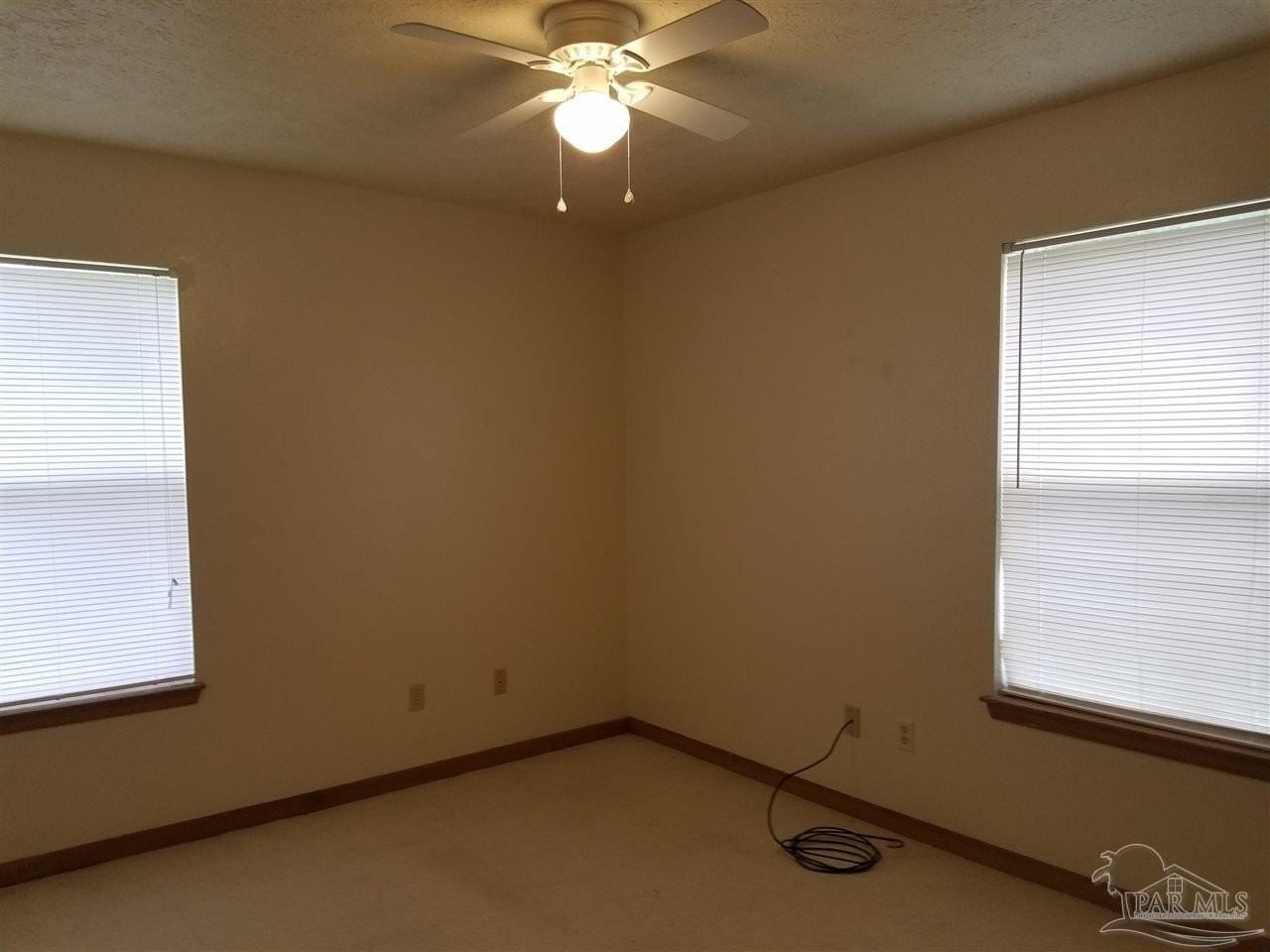 308 E Strong St #A - Photo 5 of 7