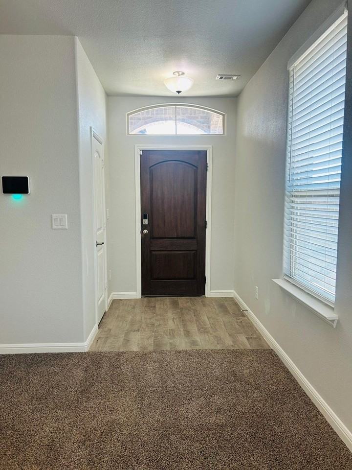 7310 Mcpherson Ln - Photo 3 of 31