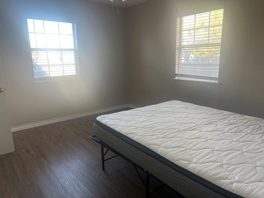 1206 W Missouri Ave #C - Photo 4 of 7