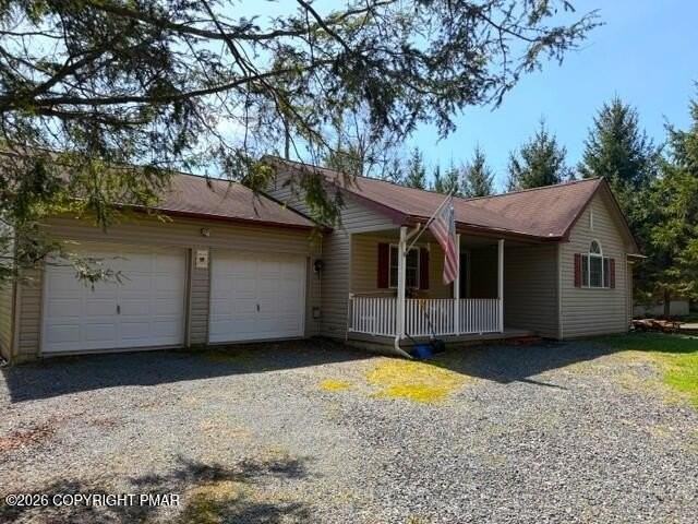 2195 N Estates Dr - Photo 2 of 19