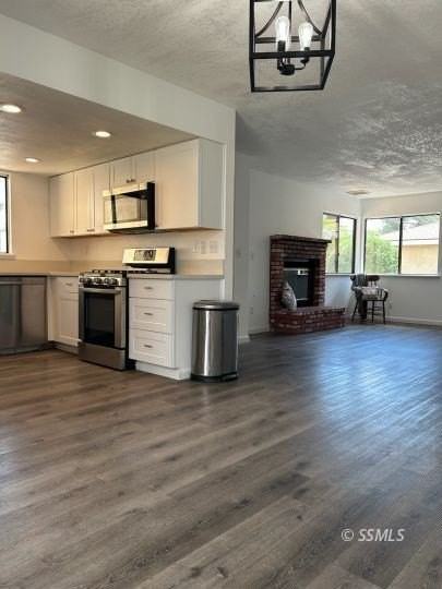 1127 N Mono Ct - Photo 3 of 15