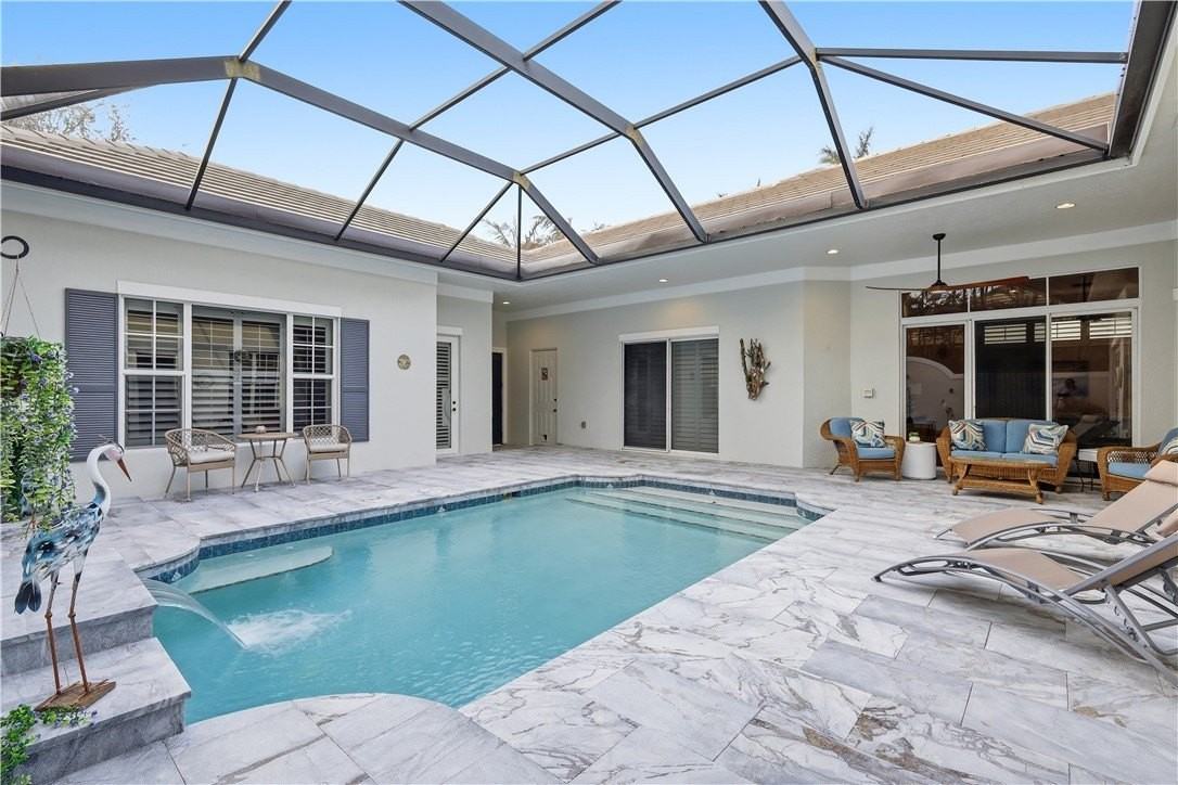 9064 Englewood Ct - Photo 5 of 36