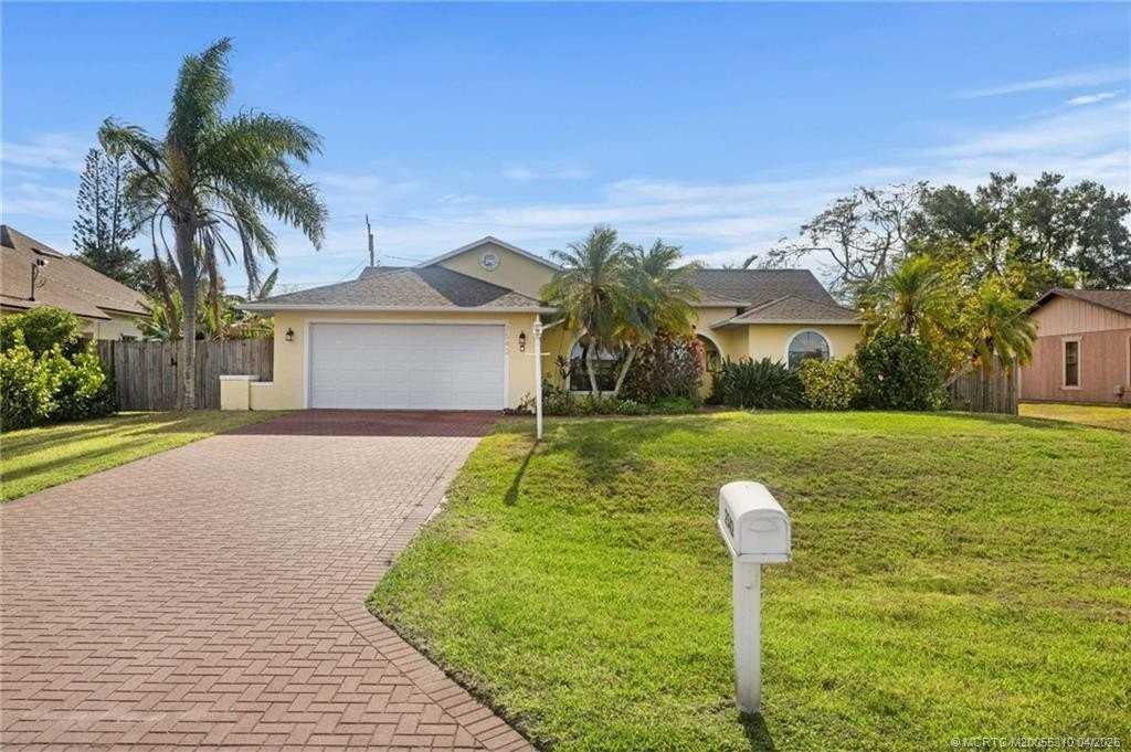 2542 Sw Kensington St - Photo 3 of 21