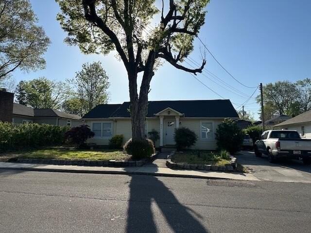 860 Harle Ave Nw - Photo 2 of 23