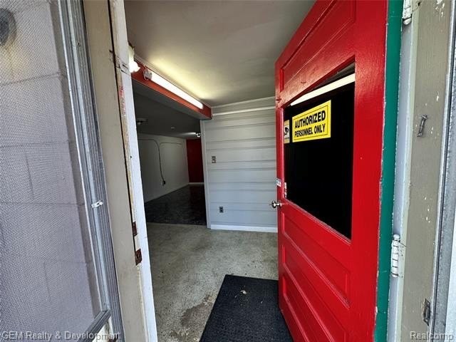 671 S Main St - Photo 2 of 22