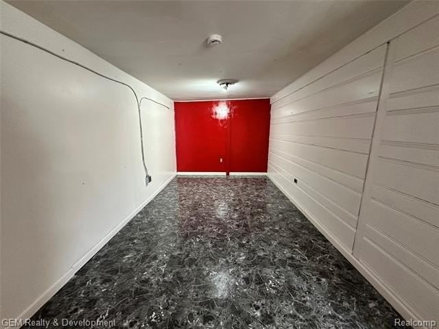 671 S Main St - Photo 6 of 22