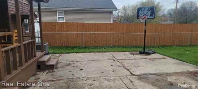 25364 Blair St - Photo 5 of 17