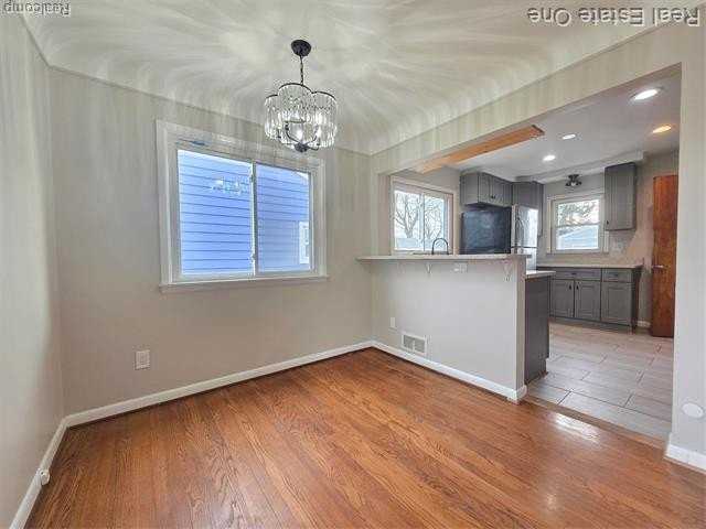 28425 Alger Blvd - Photo 4 of 17