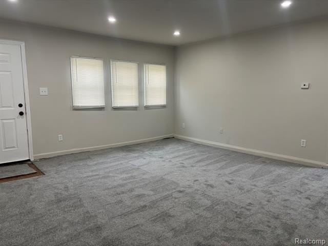 12730 Saratoga St - Photo 2 of 20