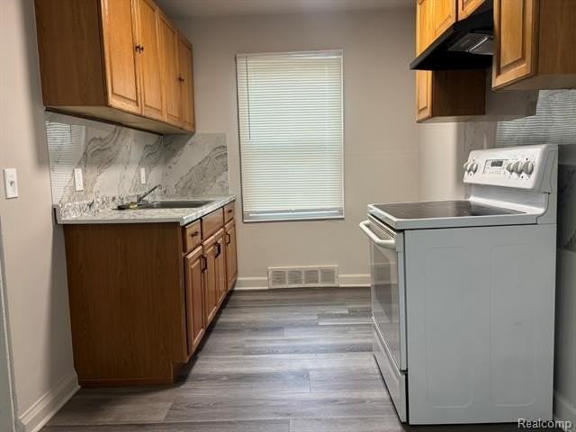 12730 Saratoga St - Photo 5 of 20