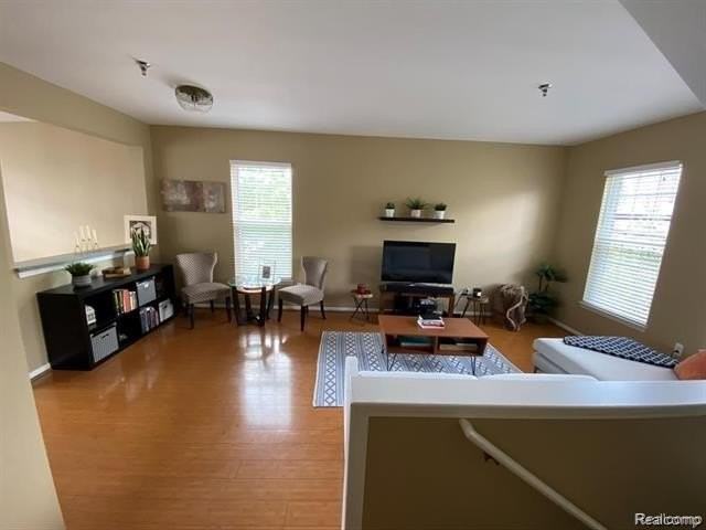 25322 Saint James - Photo 5 of 15