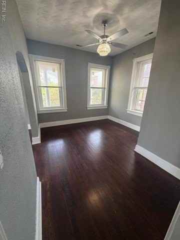 511 Hampton Pl #B - Photo 4 of 24