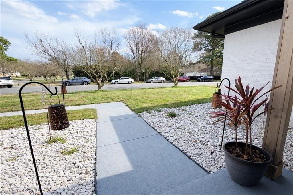 4941 Brandywine Dr - Photo 2 of 13