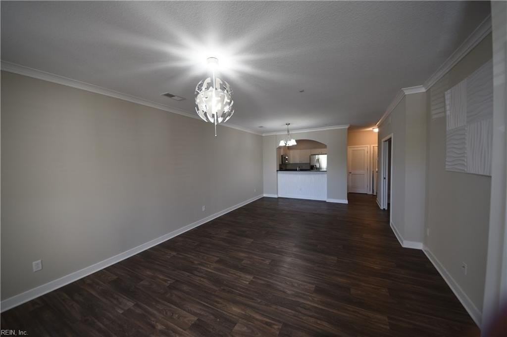 504 Fishers Ct - Photo 6 of 30