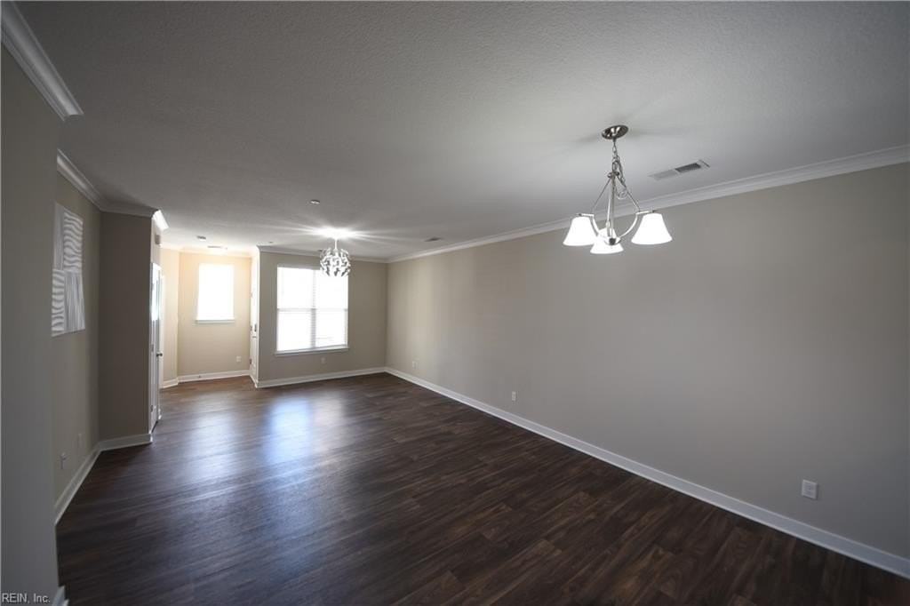 504 Fishers Ct - Photo 7 of 30