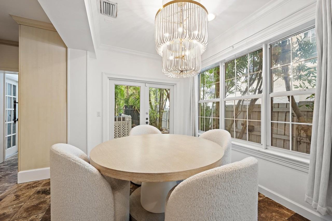 230 Park Ave - Photo 7 of 19