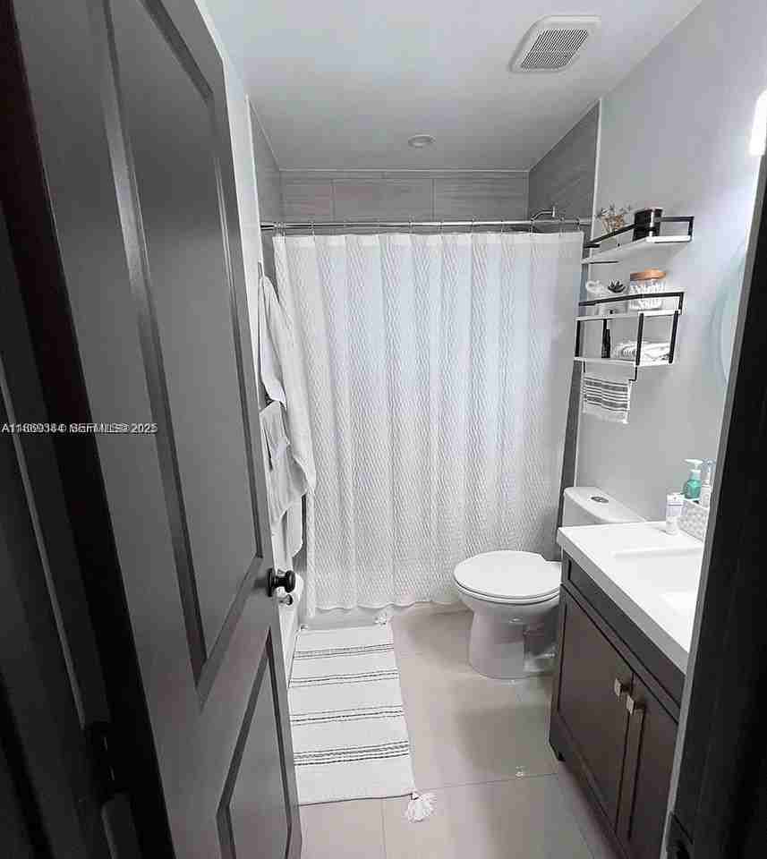 14830 Miami Lakeway South #14830 - Photo 2 of 16