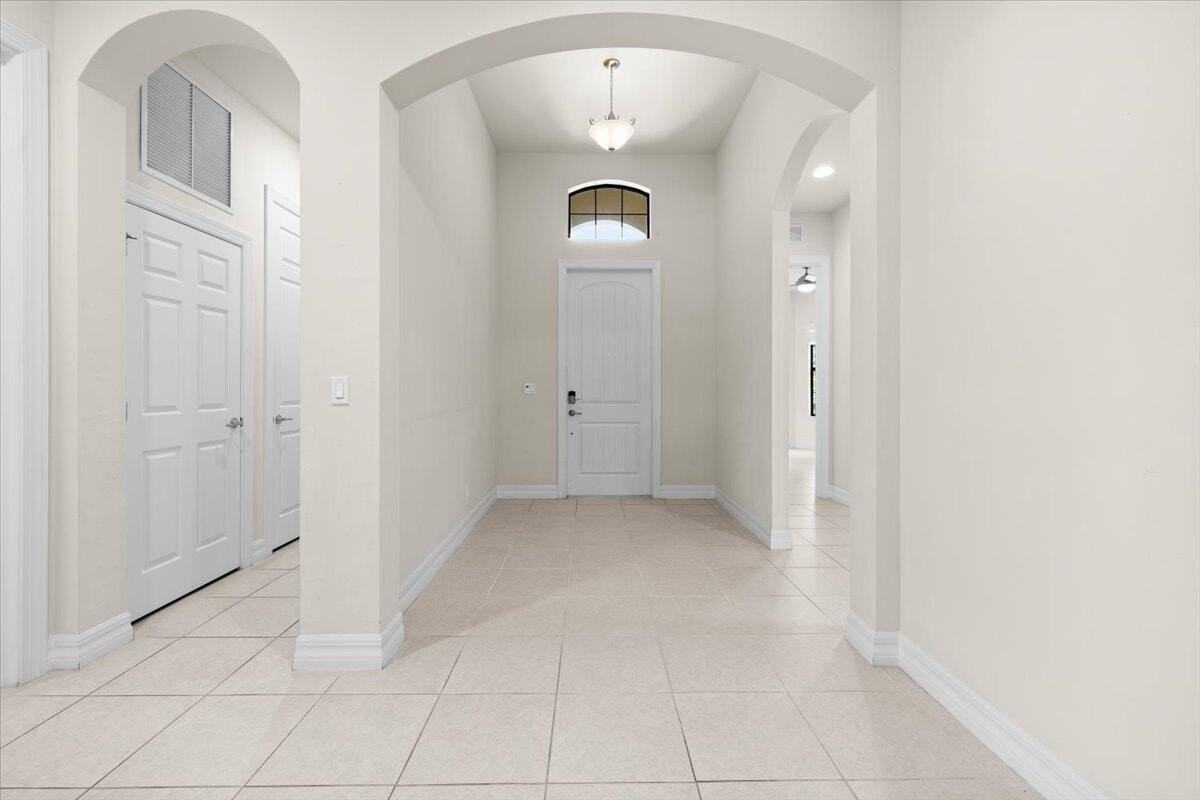 2905 Siena Cir - Photo 3 of 45