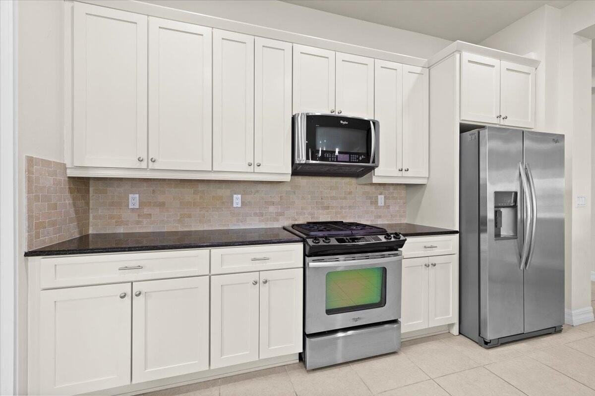 2905 Siena Cir - Photo 7 of 45