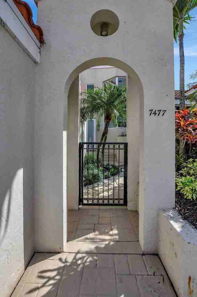 7477 Campo Florido - Photo 4 of 50