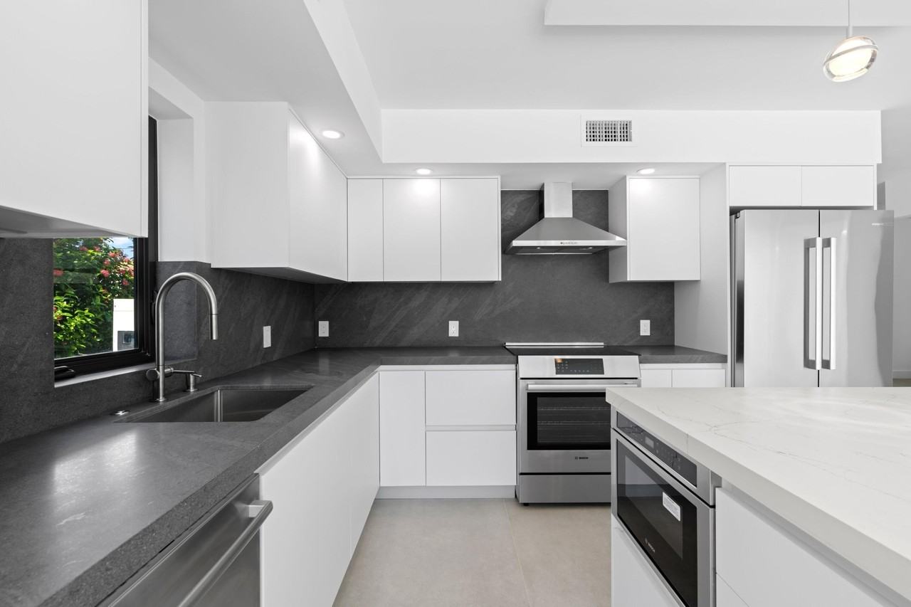 1106 Bel Air Dr #C - Photo 7 of 43