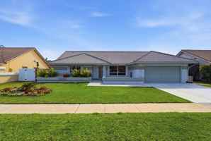 featured image of 9284 Laurel Green Dr